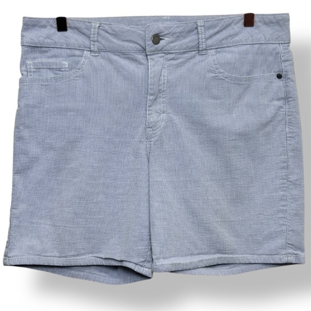 Riders by Lee Blue White Seersucker Striped High-Mid Rise Shorts L (fits 34x7)
